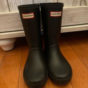 Kids hunter boots size 12